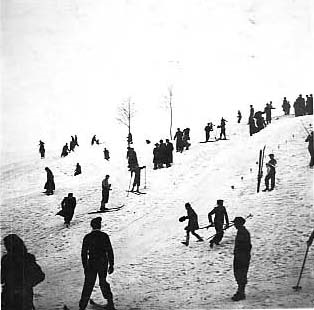 �DOL��KO - asi rok 1942