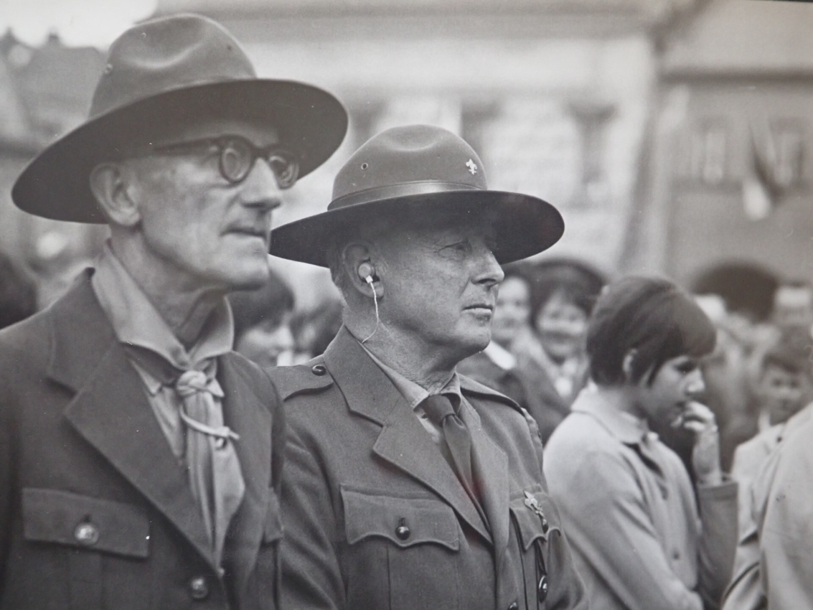 Zakladatel� kr�lov�dvorsk�ho skautingu. B.Vesel� a S. Munzar.